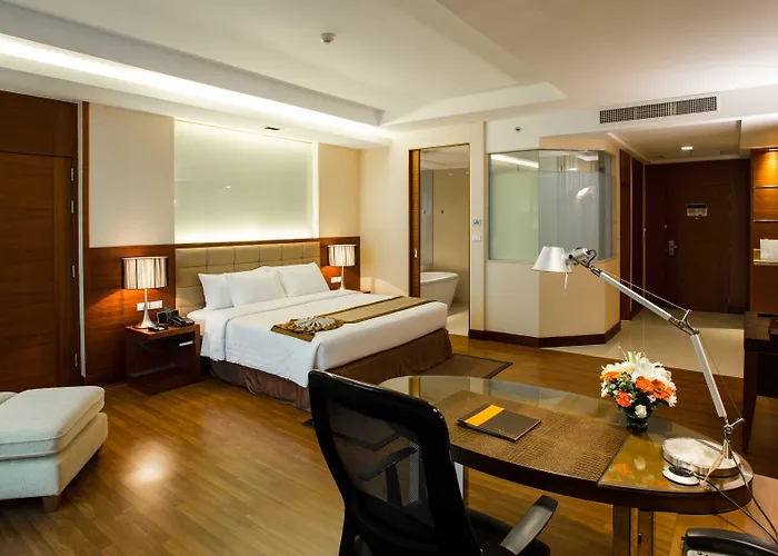 The Grand Fourwings Convention Hotel