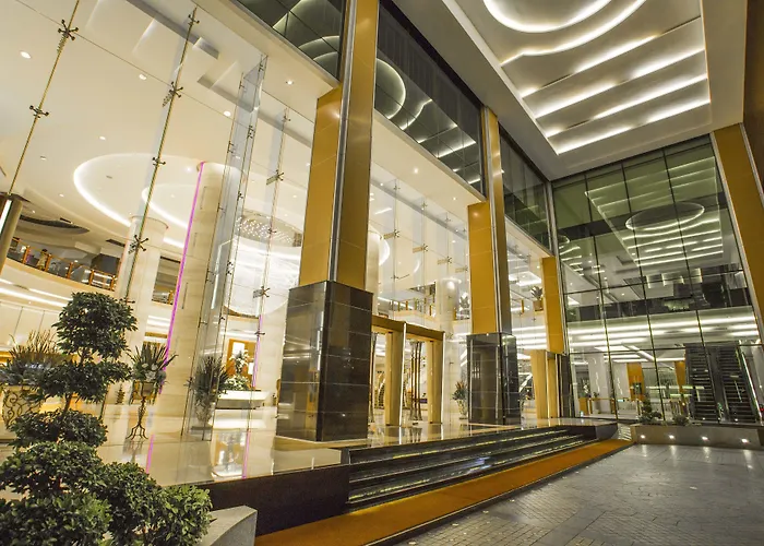 The Grand Fourwings Convention Hotel Bangkok