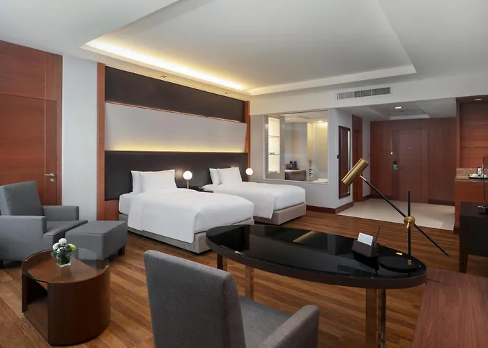 The Grand Fourwings Convention 5*