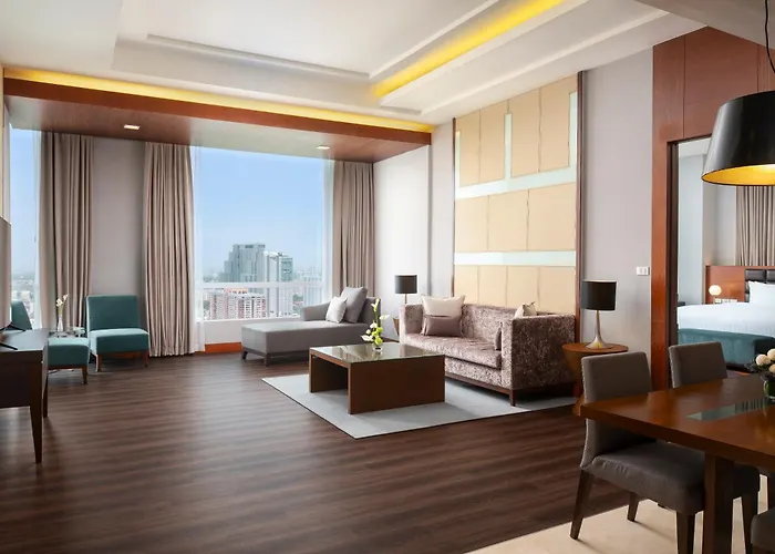 The Grand Fourwings Convention Hotel