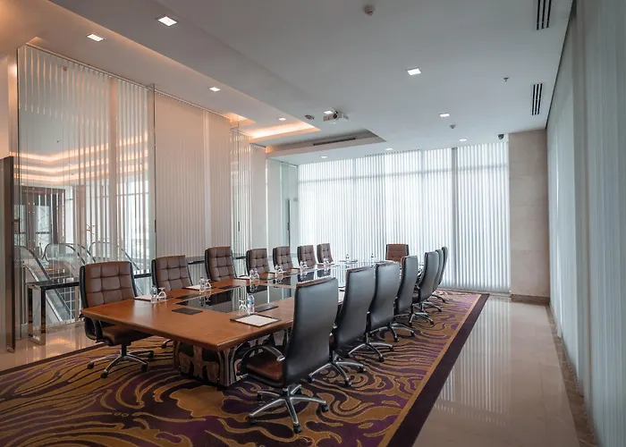 The Grand Fourwings Convention Hotel 5*