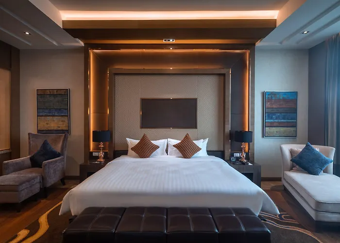 The Grand Fourwings Convention Hotel