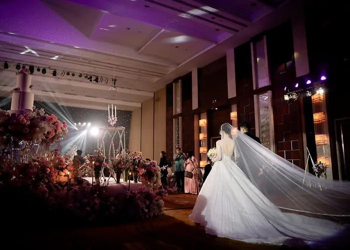 The Grand Fourwings Convention Hotel Bangkok